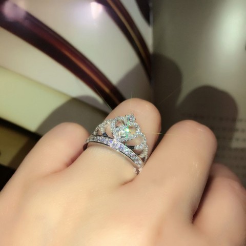 Sterg Sier Ladies' Wedding Crown Band Ring with Tiny White Sapphire CZ