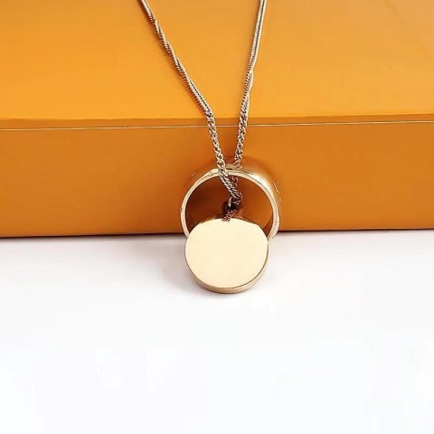 V Luxury Unisex Gold-Color Flower Pendant Necklaces with Lock Design