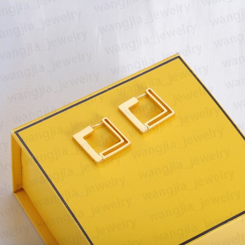 Luxury Pink 18K Gold Plated Heart Alphabet Stud Earrings for Women