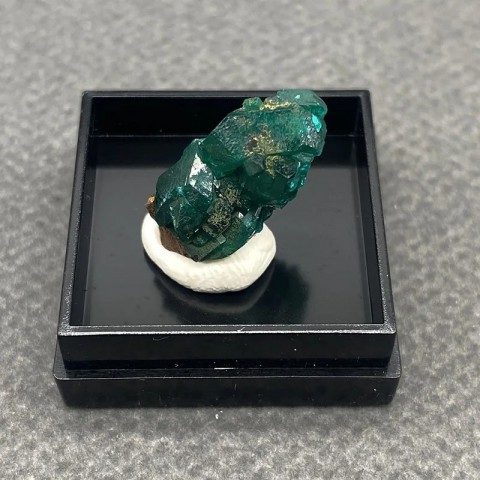 Natural Congo Refractive Enzyme Gemstone Collection Box - 27x27x25mm