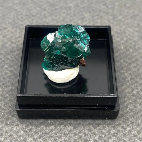 Natural Congo Refractive Enzyme Gemstone Collection Box - 27x27x25mm