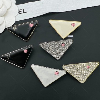 Elegant Inverted Triangle Brooches for Women, Classic Dropper Letter Jewelry Accessories