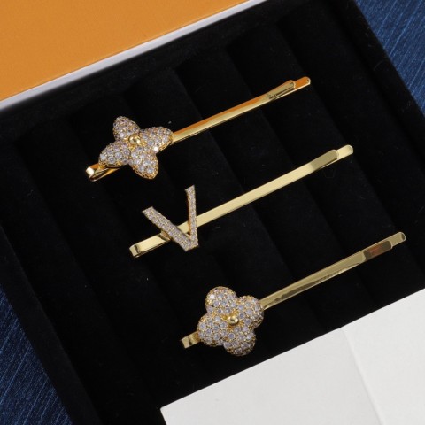 Diamond4 Women's Silver White Inlaid Hairpin with Four Leaf Clover Design