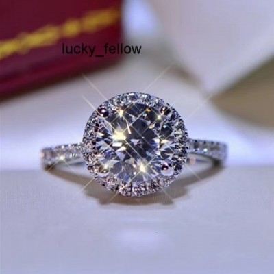 0.5-2 Ct VVS1 Moissanite Wedding Ring, Durable Sterling Silver Design for Women & Unisex