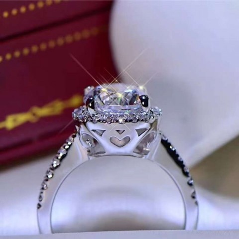 0.5-2 Ct VVS1 Moissanite Wedding Ring, Durable Sterling Silver Design for Women & Unisex