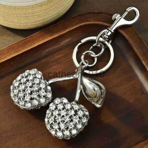 Full Diamond Cherry Lock Ring Keychain, Casual Men's Fashion Pendant J250416
