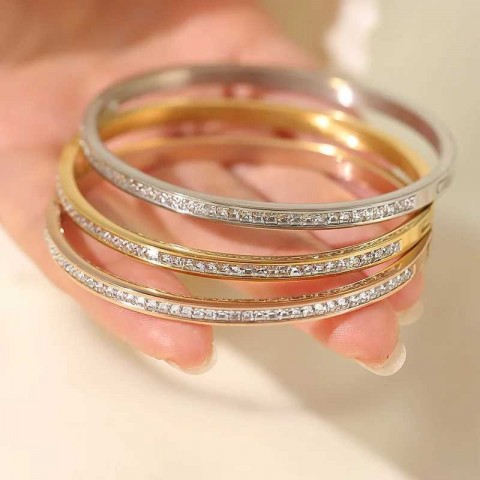 Stainless Steel Water Diamond Bangle for Men - Rust Resistant and Waterproof CL250212