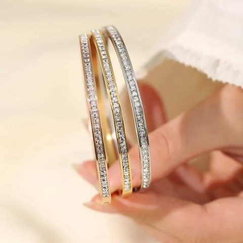 Stainless Steel Water Diamond Bangle for Men - Rust Resistant and Waterproof CL250212