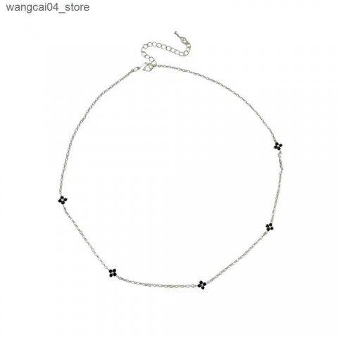 Chic 925 Silver Zircon Clover Necklace with 18K Chain for Fashionable Women