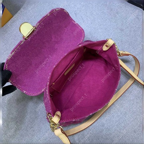 Blue Denim Flower Shoulder Bag for Women - Minimalist Design with Zipper Closure