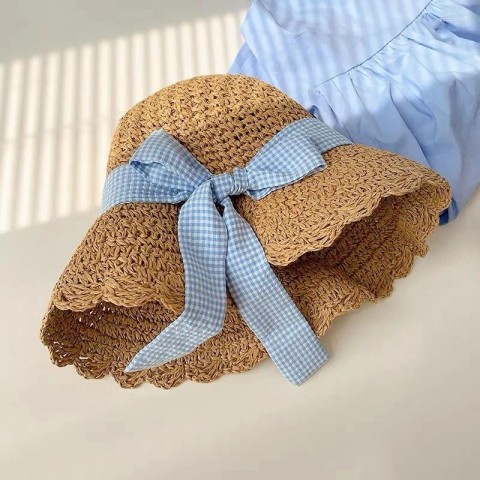Wide Brim Women's Summer Straw Hat with Plaid Bow and UV Protection