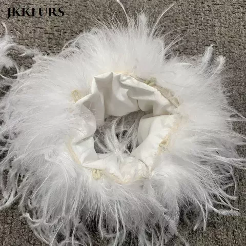 Women's Elegant Detachable Ostrich Feather Fur Cuffs - S4647