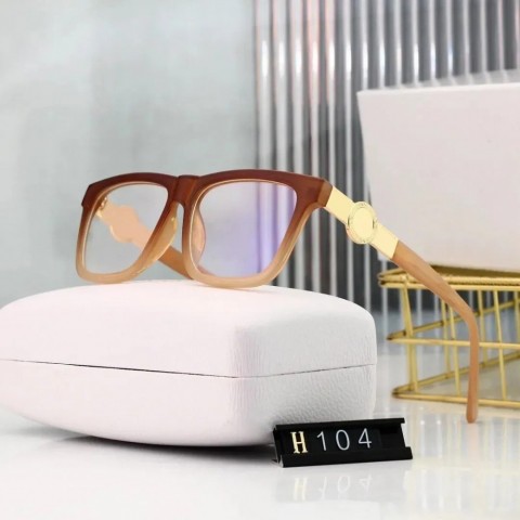 Designer UV 400 Polarized Sunglasses for Men and Women - Classic Style