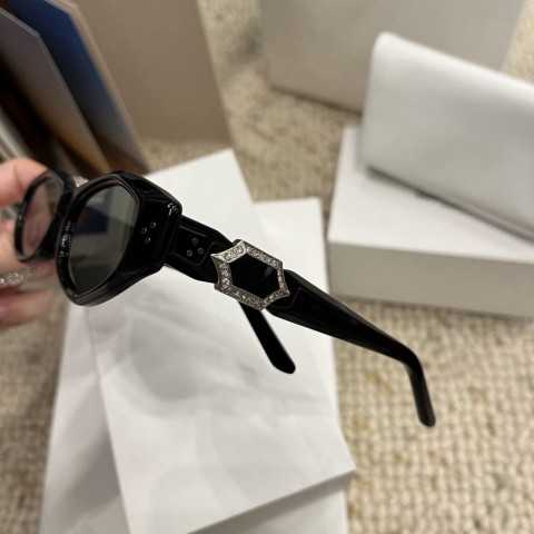 Unisex High-End Cat-Eye Sun Glasses with UV400 Protection - Stylish & Fashionable