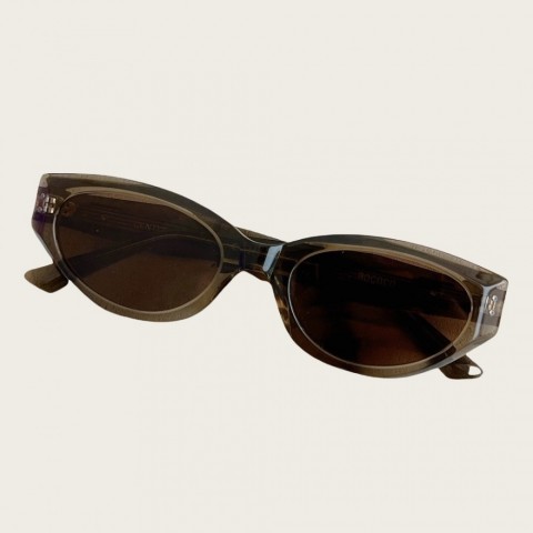 Unisex High-End Cat-Eye Sun Glasses with UV400 Protection - Stylish & Fashionable