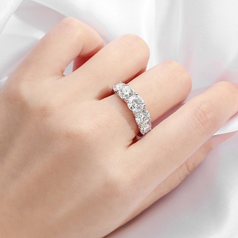 Smyoue Women's Sparkling 18k Plated Moissanite Wedding Band in Sterling Silver