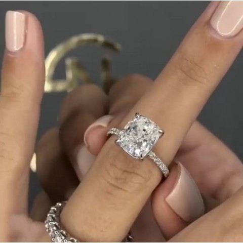 Luxury Women's 925 Sterling Silver Engagement Ring with 4Ct Square Radiant Cut Cubic Zirconia