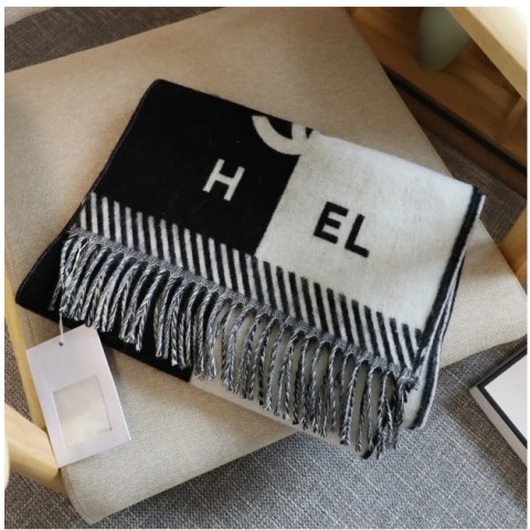 Warm Designer Cashmere Scarf for Women - Travel Gift with Tassel