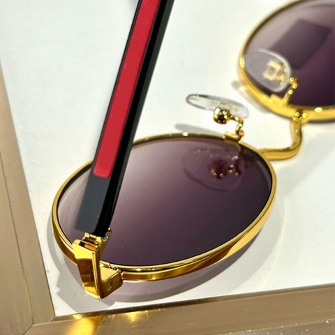 SPR72S Men's Fashionable UV400 Gradient Round Sunglasses with Durable Titanium Alloy Frame