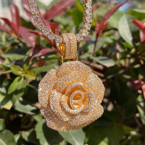 Iced Out Rose Flower Pendant Necklace for Women, Gold Zircon Charms, Bubble Letter Design, Fashion Hip Hop Jewelry