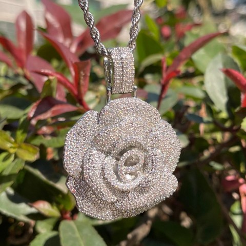 Iced Out Rose Flower Pendant Necklace for Women, Gold Zircon Charms, Bubble Letter Design, Fashion Hip Hop Jewelry