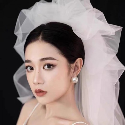 Fashion Wedding Veil and Hair Ornaments for Bride - 130cm Polyester