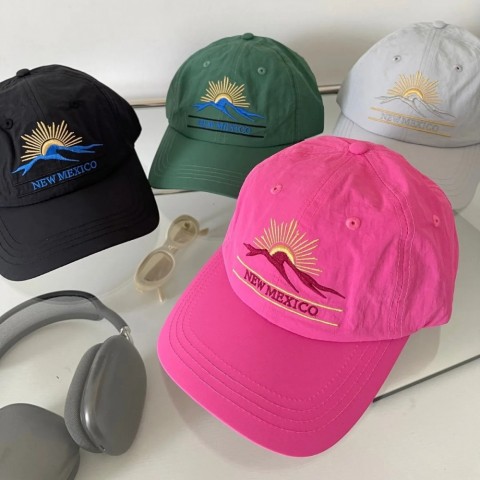 Mountain Embroidery Beach Ball Cap - Silk Sun Protection for Men & Women