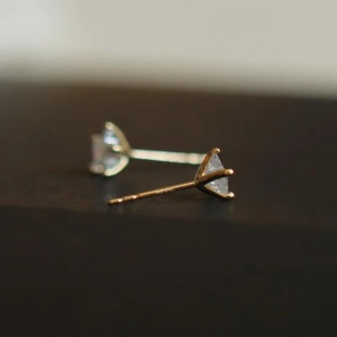 Goldtutu Exquisite 9k Gold Star Stud Earrings for Women - Handmade Fashion Jewelry