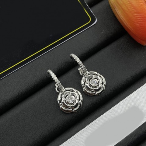 Luxury Designer Crystal Rose Stud Earrings for Women Men