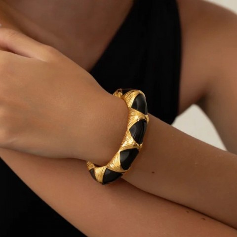 Elegant Cream White Enamel Adjustable Bracelet for Women, Lightweight Luxury Design by Move On