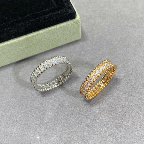 Sier Signature Simple Clover Band Rings for Unisex, Minimalist Design, Rhodium Plated Heart Motif