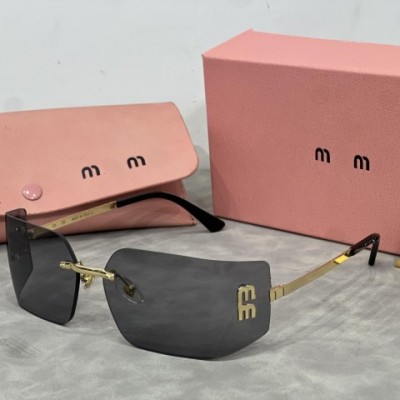 Designer Hollow Frame Sunglasses for Women - UV400 Protection