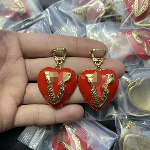 Women's Versatile Medusa Portrait Heart Earrings with 18K Gold Plated Brass and Diamonds
