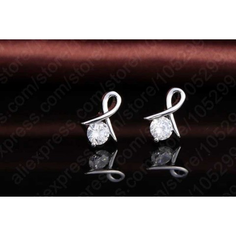 A Stylish CZ 925 Sterling Silver Jewelry Set for Women with Pendant Necklace and Stud Earrings X241116