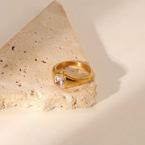 Gold Plated Stainless Steel Ring with Green Zircon Inlay for Fashionable Women