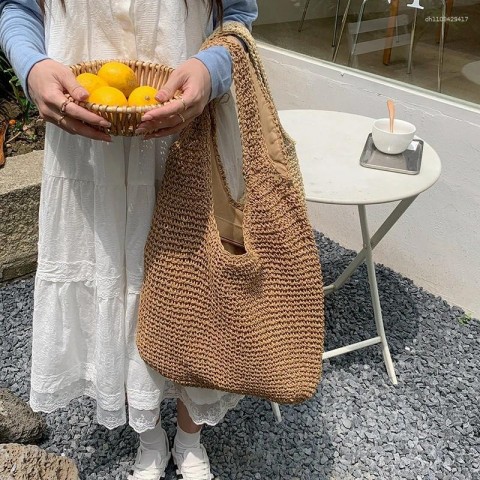 Hand-woven Summer Straw Shoulder Tote