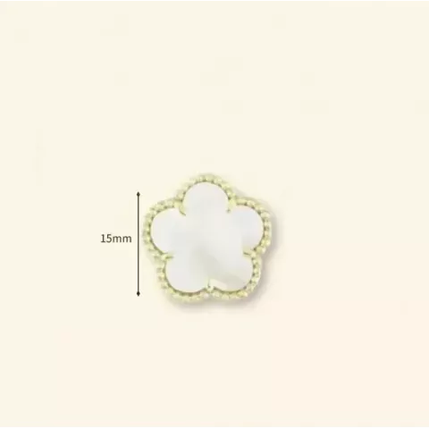 Women's Vintage Clover Stud Earrings with Agate and Mother-of-Pearl