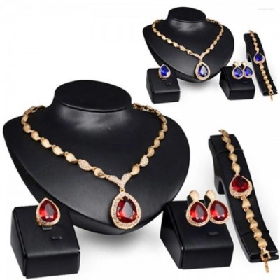 Elegant Women's Jewelry Set with Waterdrop Cubic Zirconia