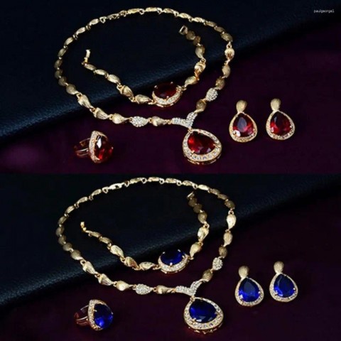Elegant Women's Jewelry Set with Waterdrop Cubic Zirconia