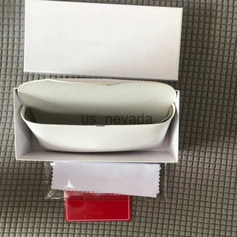 Huajialun Portable Lightweight Sunglasses Case with Transparent Pricing and Hassle-Free Customs