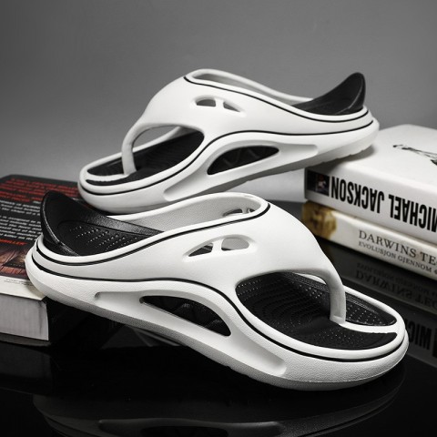 Comfortable Men's and Women's Thick Sole Flip Flops for Everyday Use