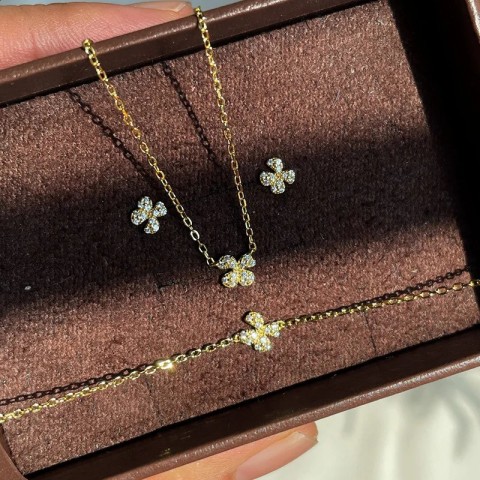 CCFJOYAS Women's 925 Sterling Silver Flower Necklace Earring Set with 18k Gold Plating