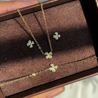 CCFJOYAS Women's 925 Sterling Silver Flower Necklace Earring Set with 18k Gold Plating