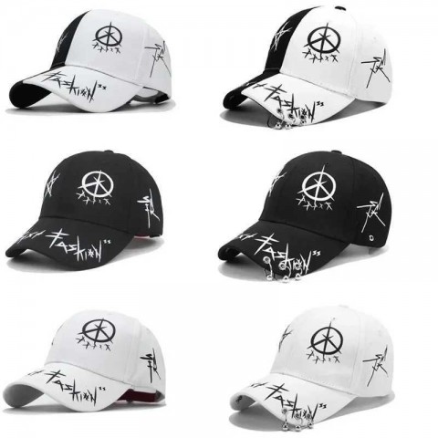 Korean Unisex Adjustable Baseball Cap with Black and White Graffiti Buckle