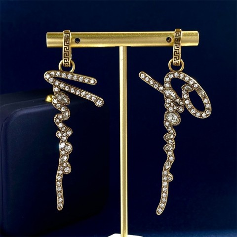 High-Quality GV Signature Asymmetrical Crystal Stud Earrings Set for Women - Wedding and Fashion Jewelry LE065