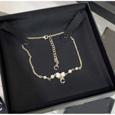 Luxury Women's 18k Gold Plated White Shell Charm Necklace PS6415A