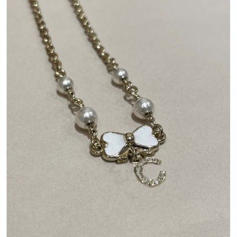 Luxury Women's 18k Gold Plated White Shell Charm Necklace PS6415A