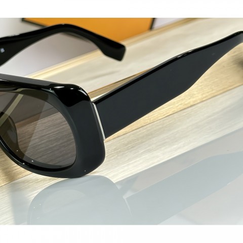 Designer Flat Top Rectangle Sunglasses with UV400 Protection for Men and Women