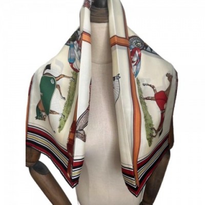 Luxury Silk Scarf for Women with Horse Print Design, 90x90cm, Lightweight and Elegant CL250113