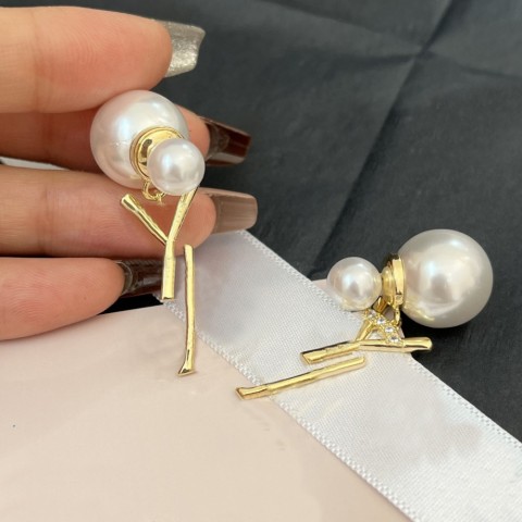 Elegant 18K Gold Plated Pearl Stud Earrings with Crystal Accents by brand_mask, Ideal Women's Gift